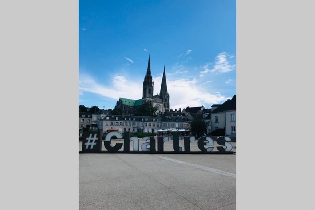 Apartament Le Nicole Chartres Zewnętrze zdjęcie